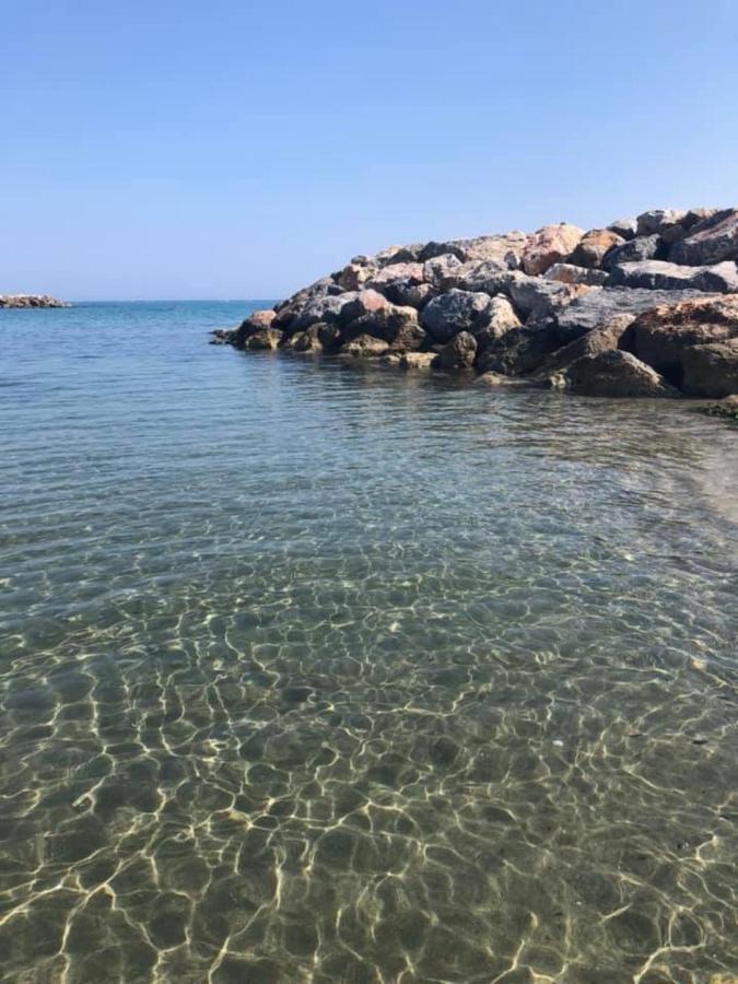 Barcaresa-Charmant T 2 Vue Mer Pied Dans L'Eau Ле Баркарес Экстерьер фото